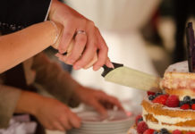 Jak zorganizować słodki stół? Słodki stół na weselu