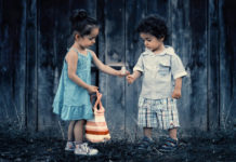 Komunikowanie się – charakterystyczne cechy mowy osób autystycznych Komunikowanie się – charakterystyczne cechy mowy osób autystycznych