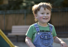 Funkcjonowanie społeczne dzieci autystycznych Funkcjonowanie społeczne dzieci autystycznych