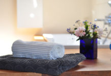 Wieczór panieński w domu – wady i zalety wieczoru panieńskiego w formie domowego SPA Wieczór panieński w domu - wady i zalety wieczoru panieńskiego w formie domowego SPA